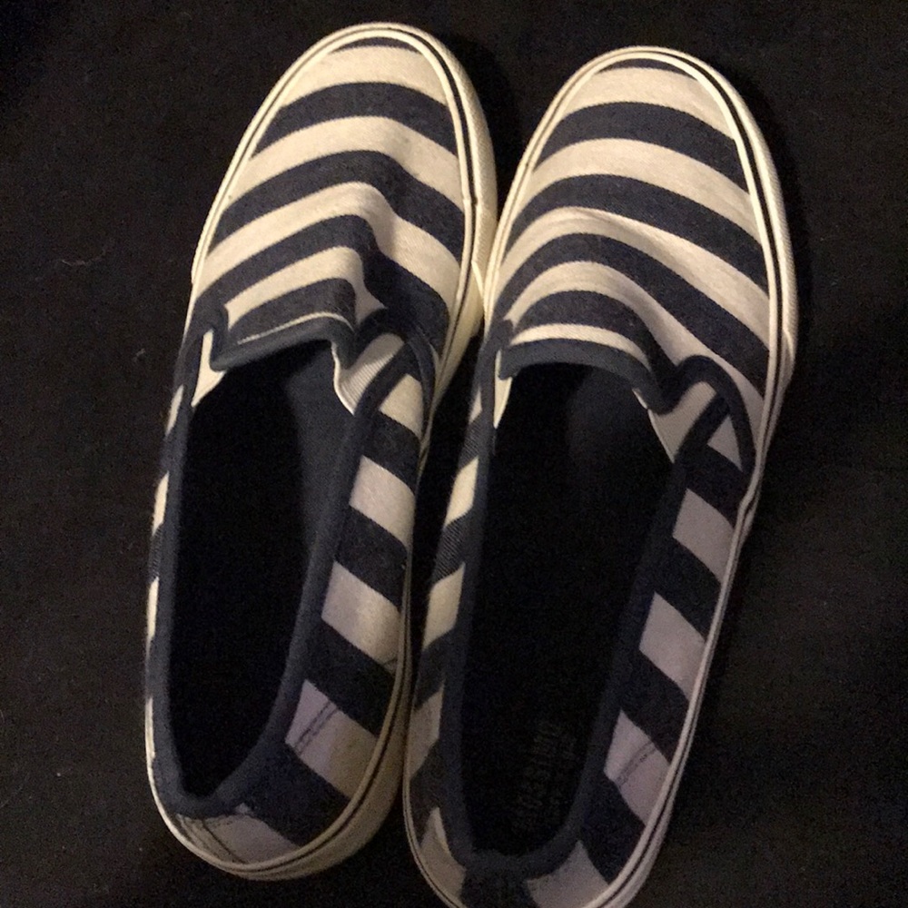 Women’s shoes